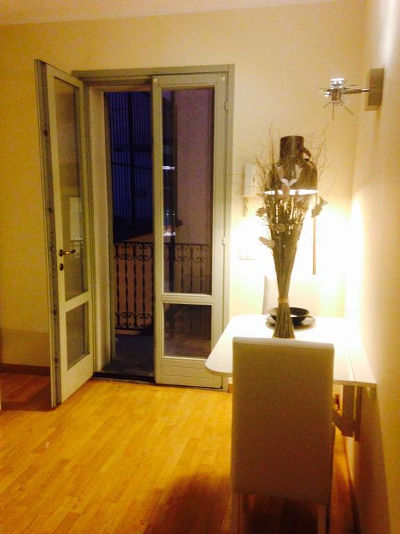 Cadorna Suites Милано Стая снимка
