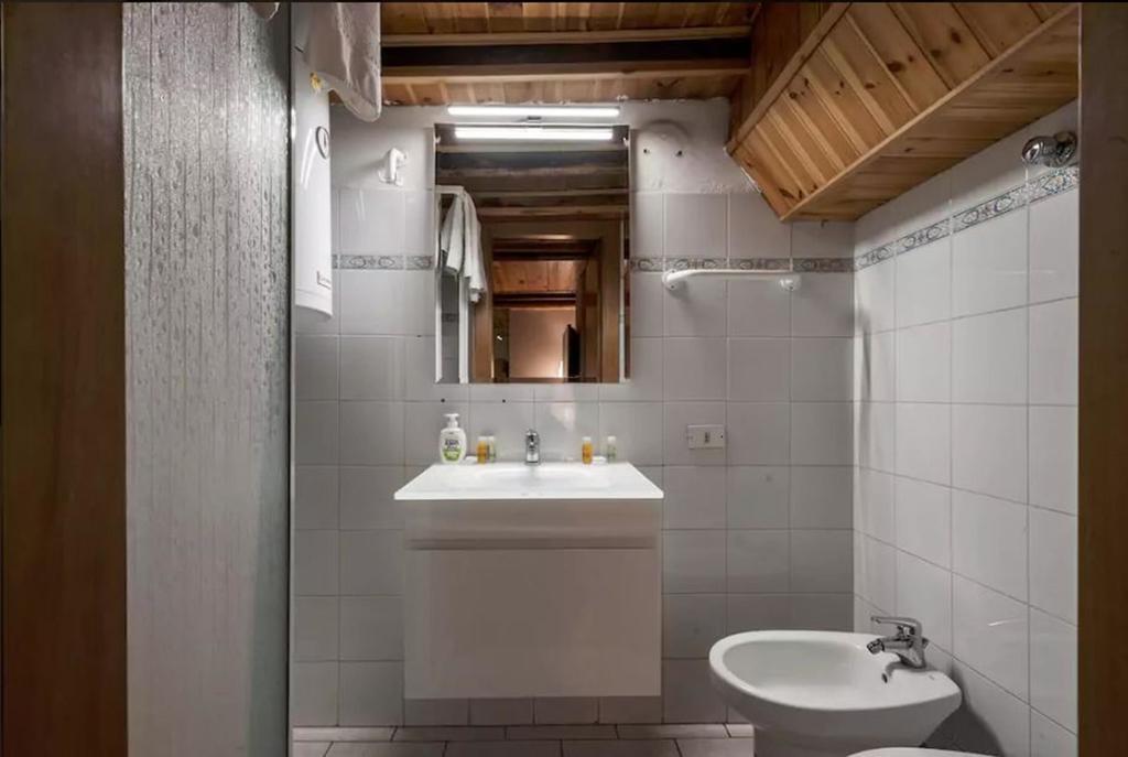 Cadorna Suites Милано Екстериор снимка