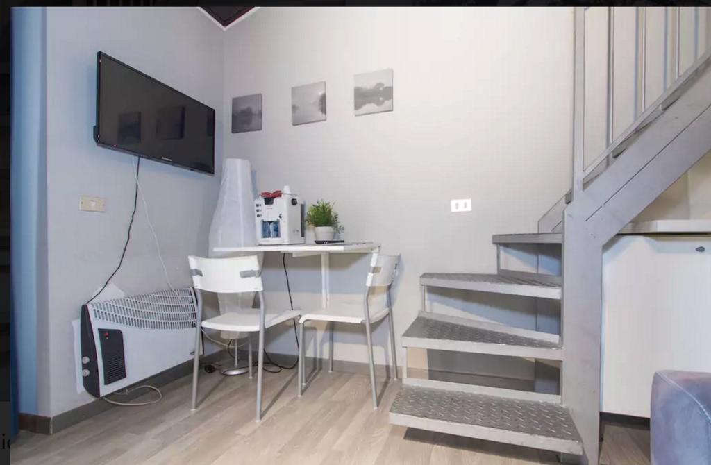 Cadorna Suites Милано Екстериор снимка